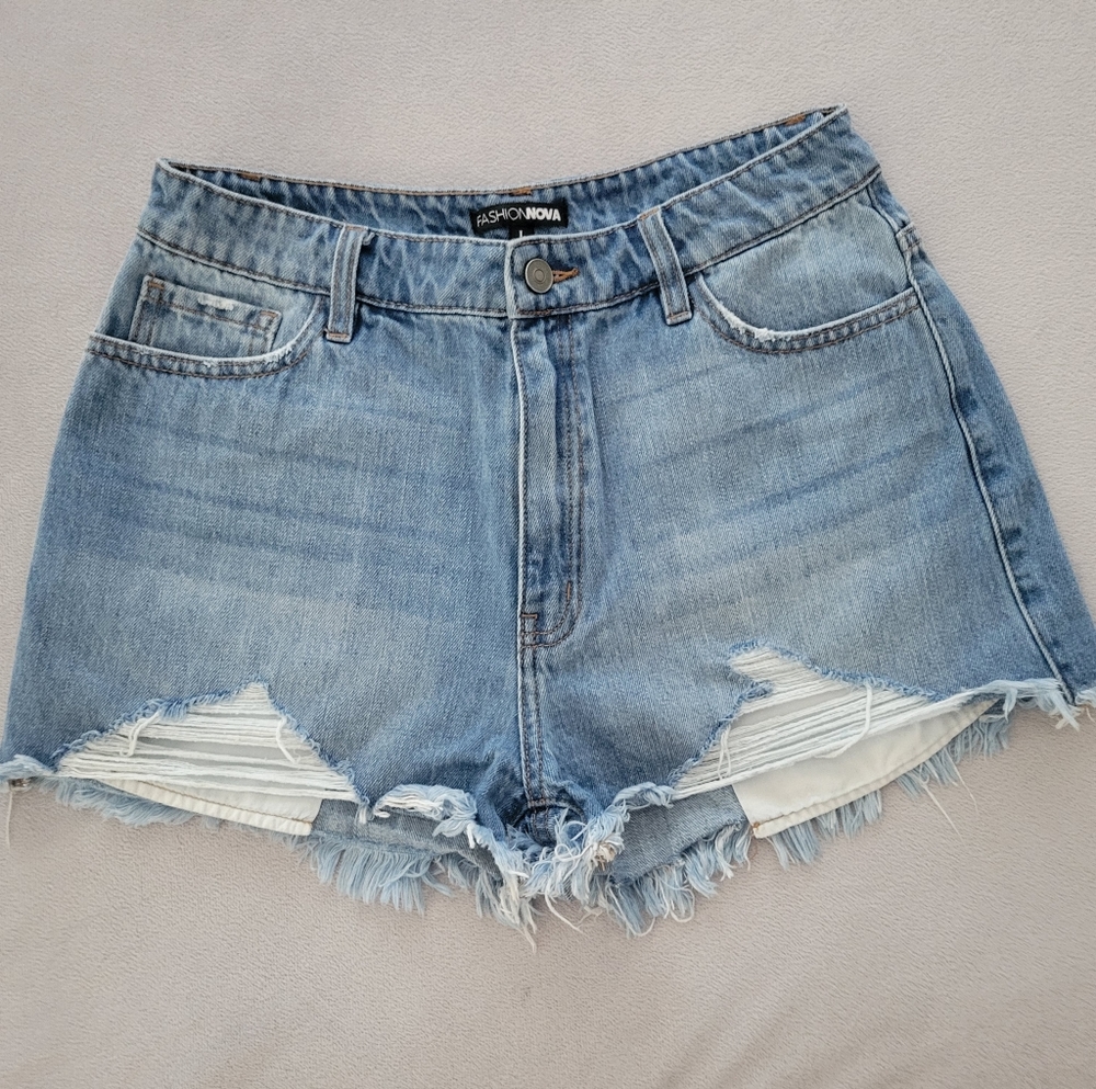 Fashion Nova Medium Wash, Distressed, High-Waisted Jean Shorts, Size Large